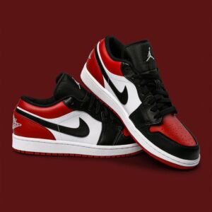 air jordan 1 low "black toe"